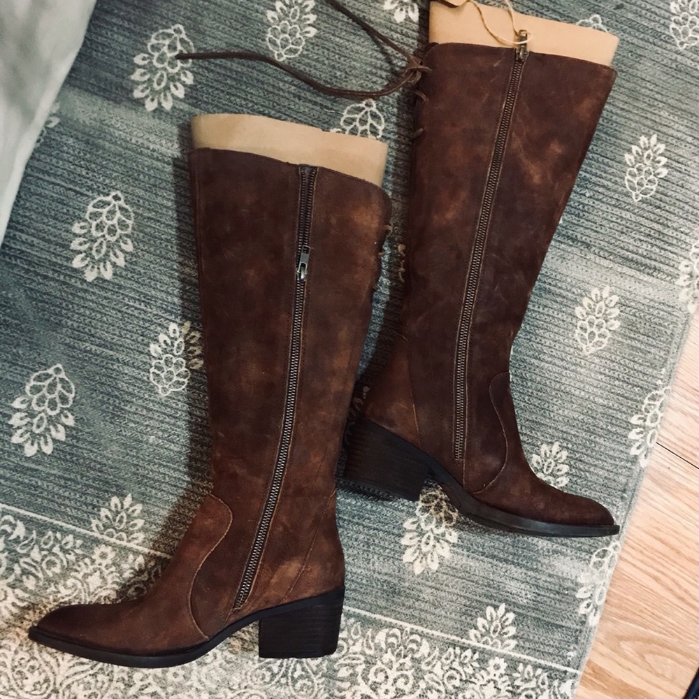 NWT Born Knee High Boots